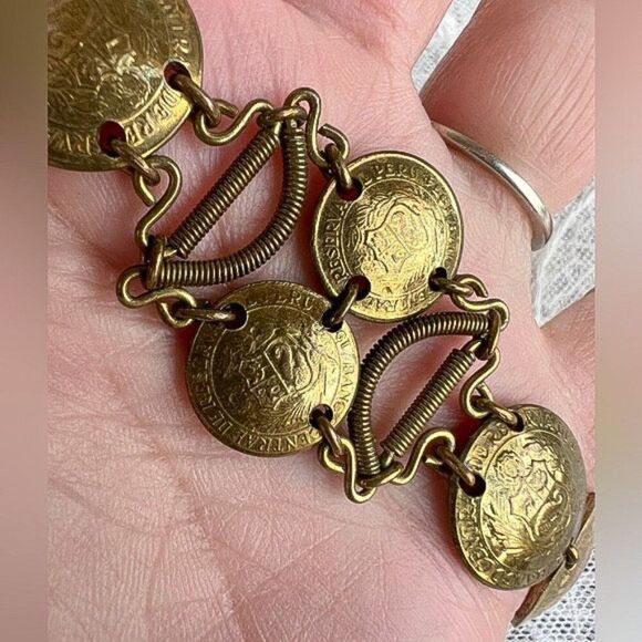 Vintage 70's/80's Peruvian South American Brass Domed Coin Bracelet - Picture 4 of 10